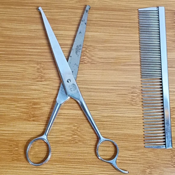 Professional Grooming Scissors and Comb Set - Silver - Picture 5 of 11